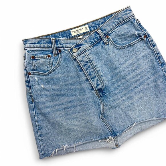Abercrombie & Fitch The 90’s Micro Mini High Rise Crossover Denim Skirt Size 30” - Picture 2 of 4